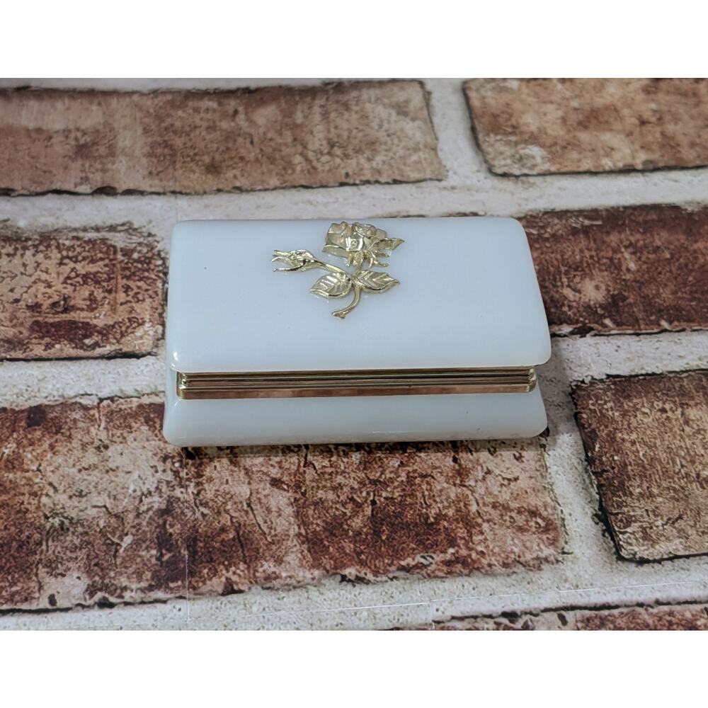 VTG Vanity Trinket / Jewelry Box White Plastic Hinged Gilded Gold Tone Rose